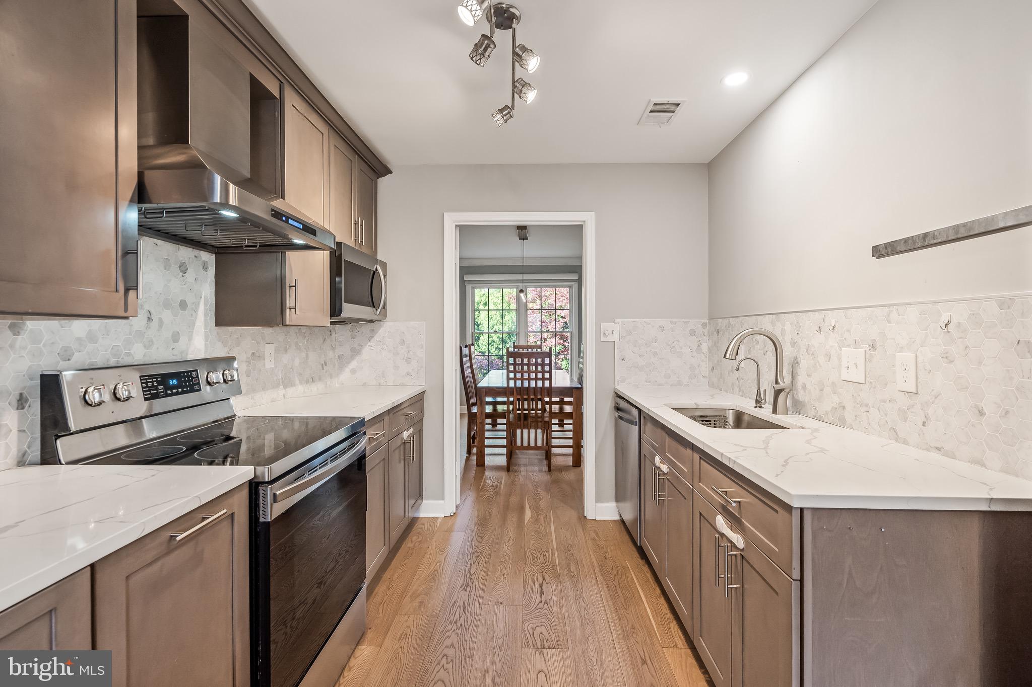 6620 ROSECROFT PLACE