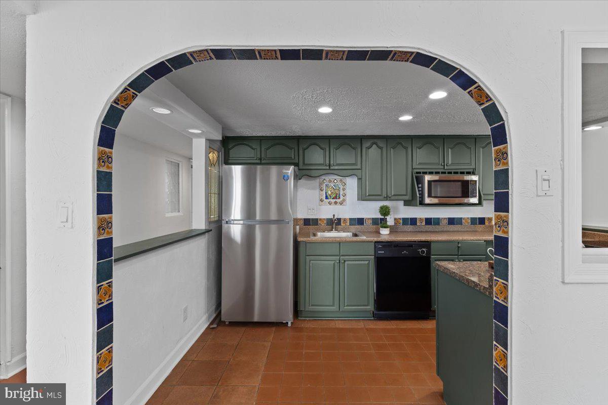 STAFFORD MEADOWS - Residential