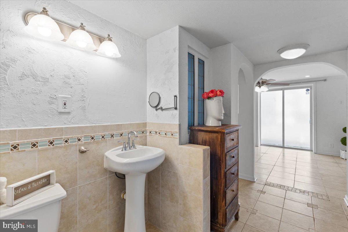 STAFFORD MEADOWS - Residential