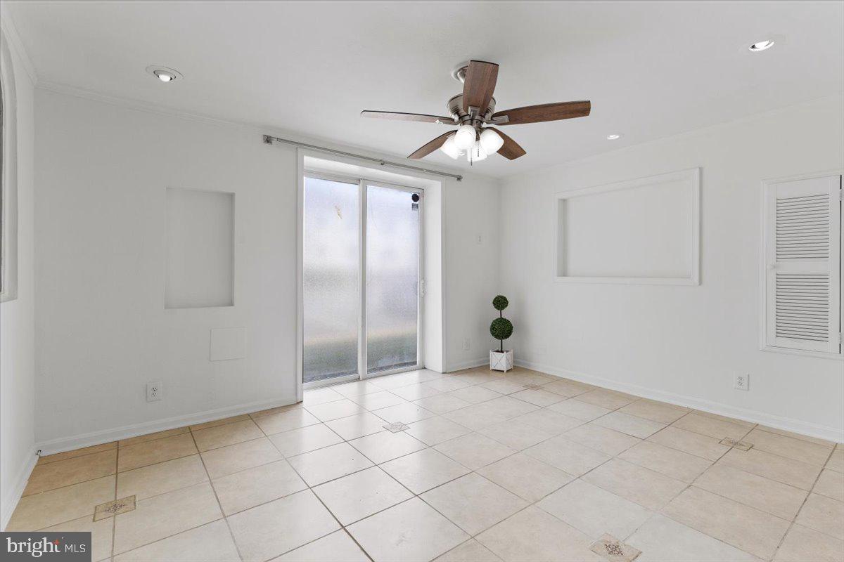 STAFFORD MEADOWS - Residential