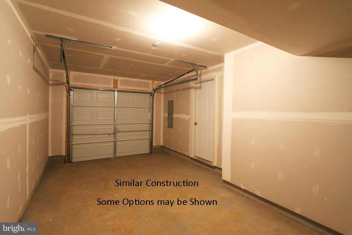 LAKELAND PLACE - Residential