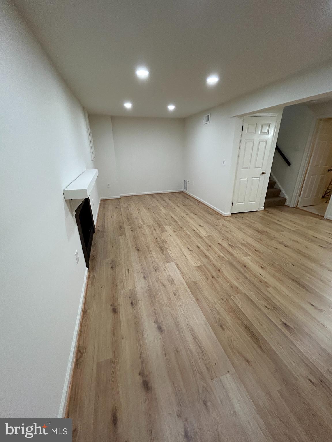 BURKE CENTRE - Residential Lease