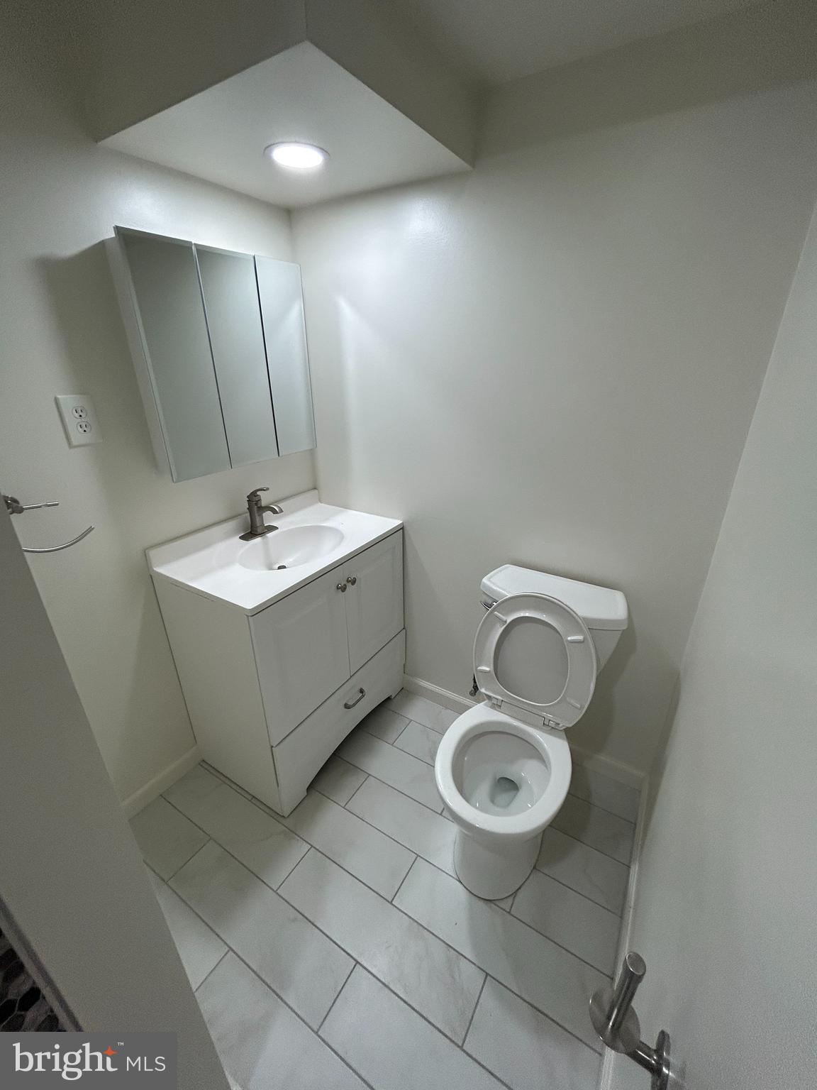 BURKE CENTRE - Residential Lease