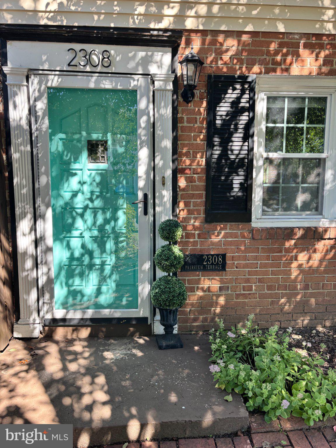 2308 FAIRVIEW TERRACE
