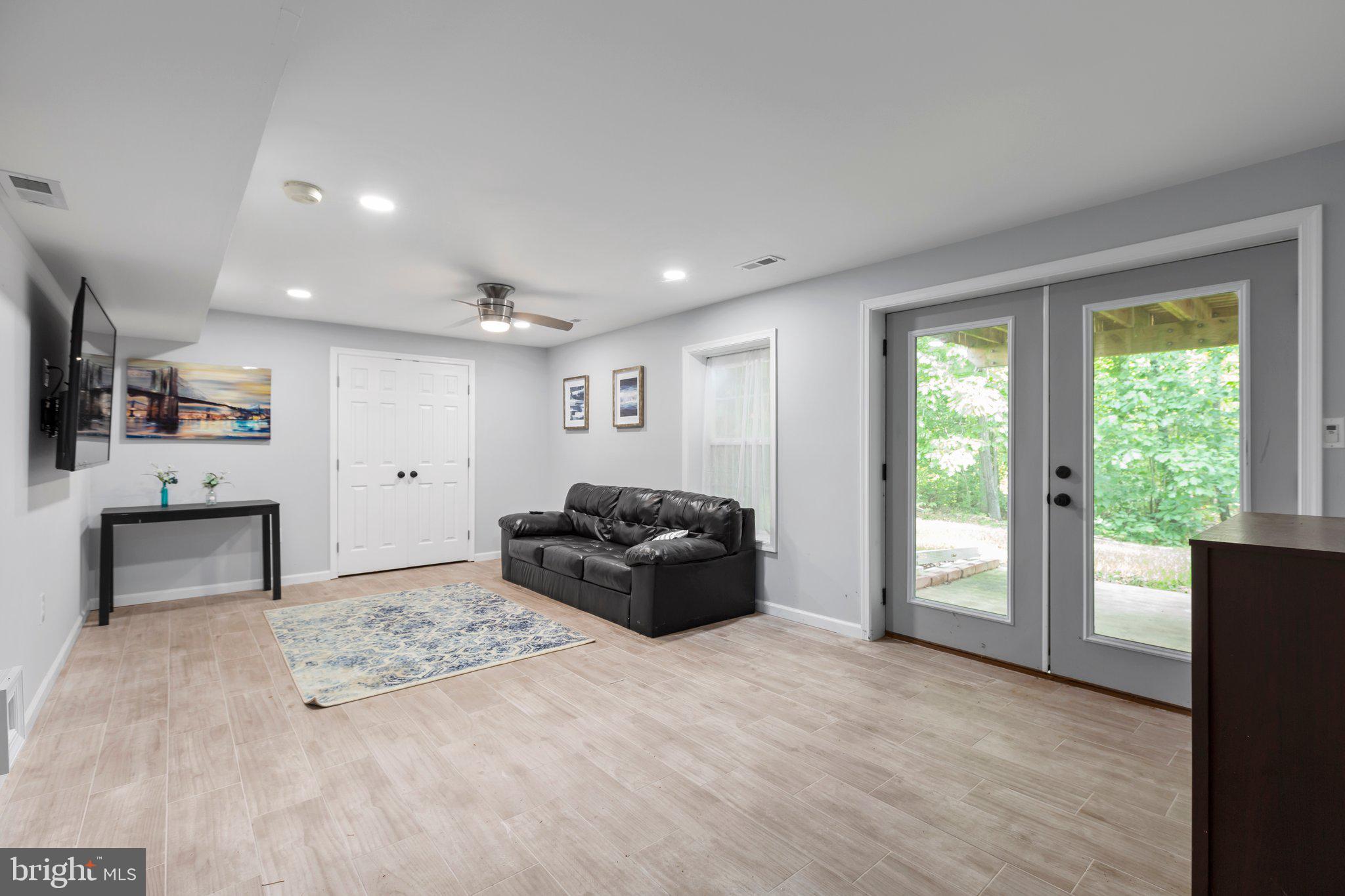 TIMBERLAKE - Residential