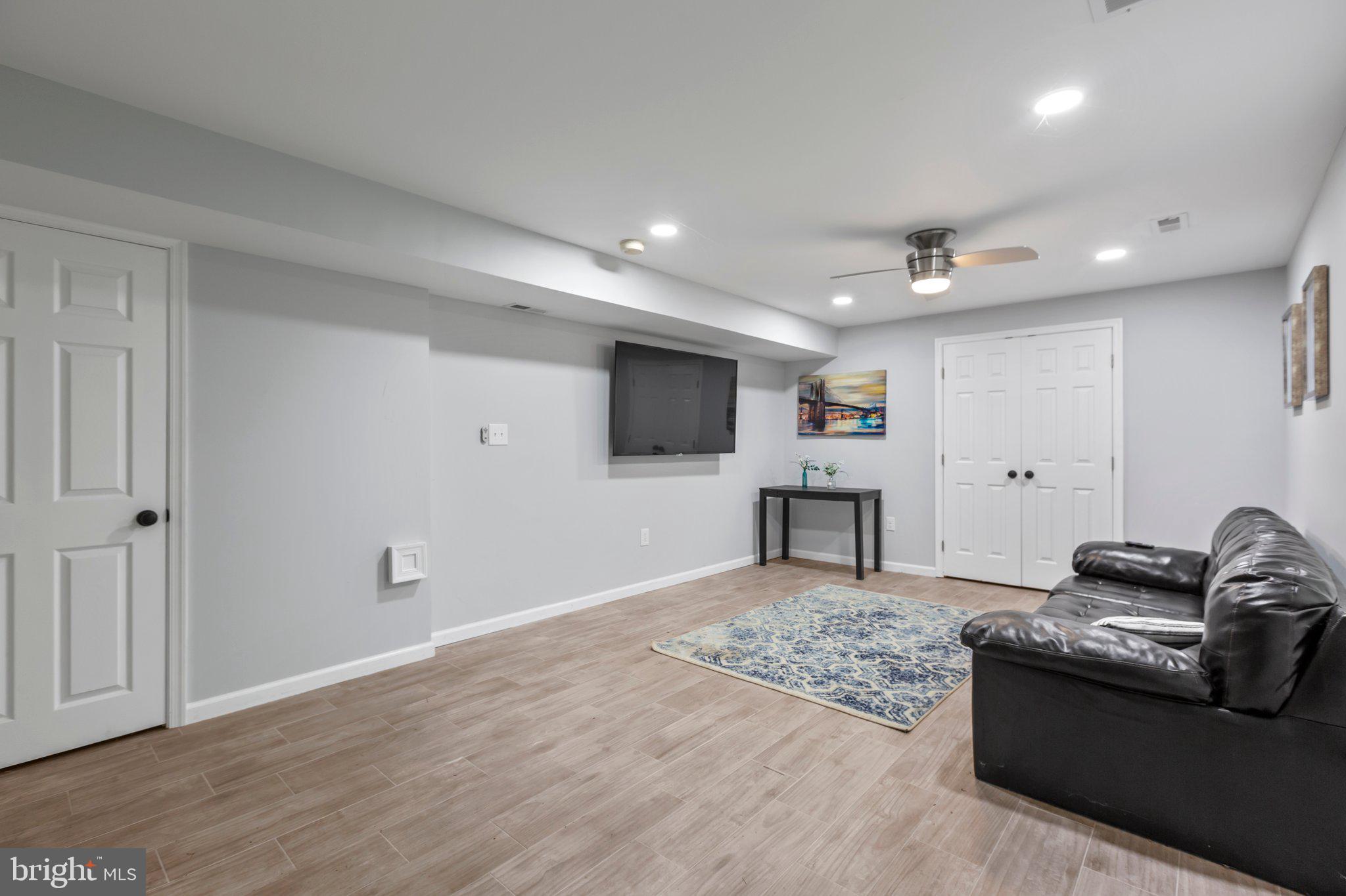 TIMBERLAKE - Residential