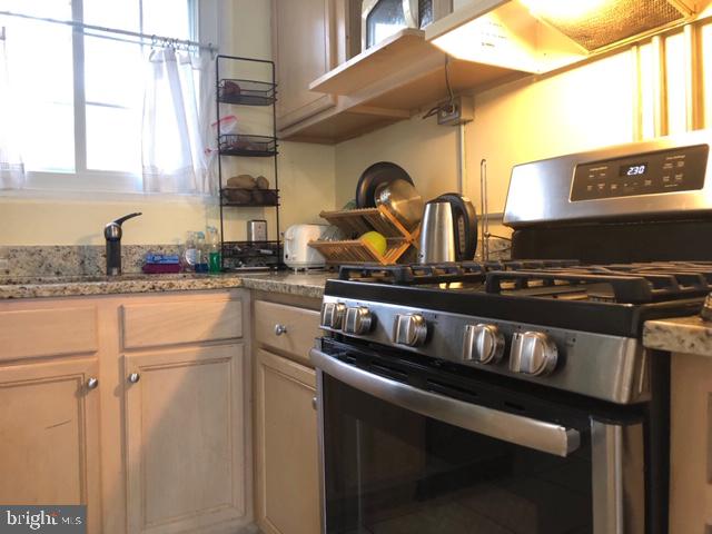 PARK  FAIRFAX - Residential Lease