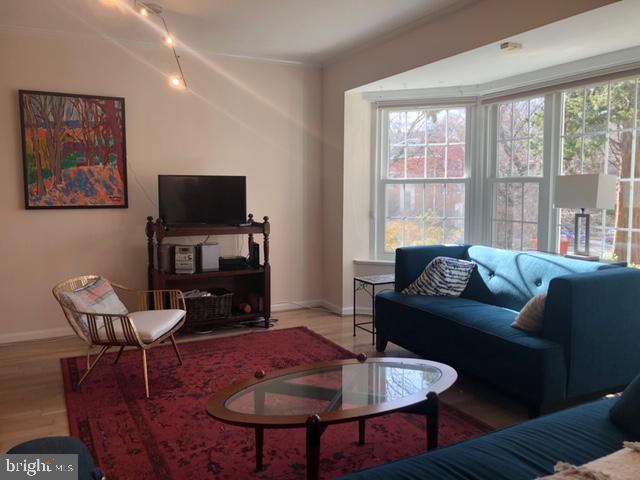 PARK  FAIRFAX - Residential Lease