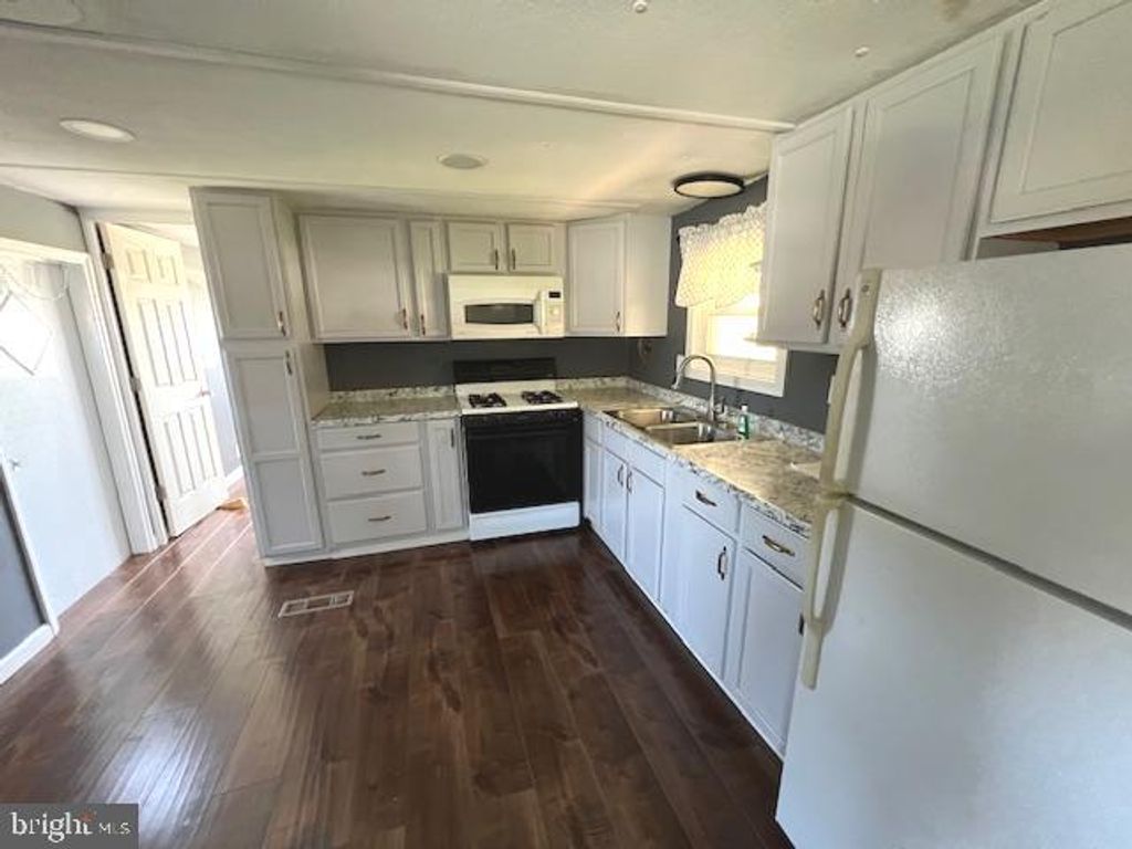 Photo of 171 Barclay Lane, GLEN ROCK, PA 17327 (MLS # PAYK2089918)