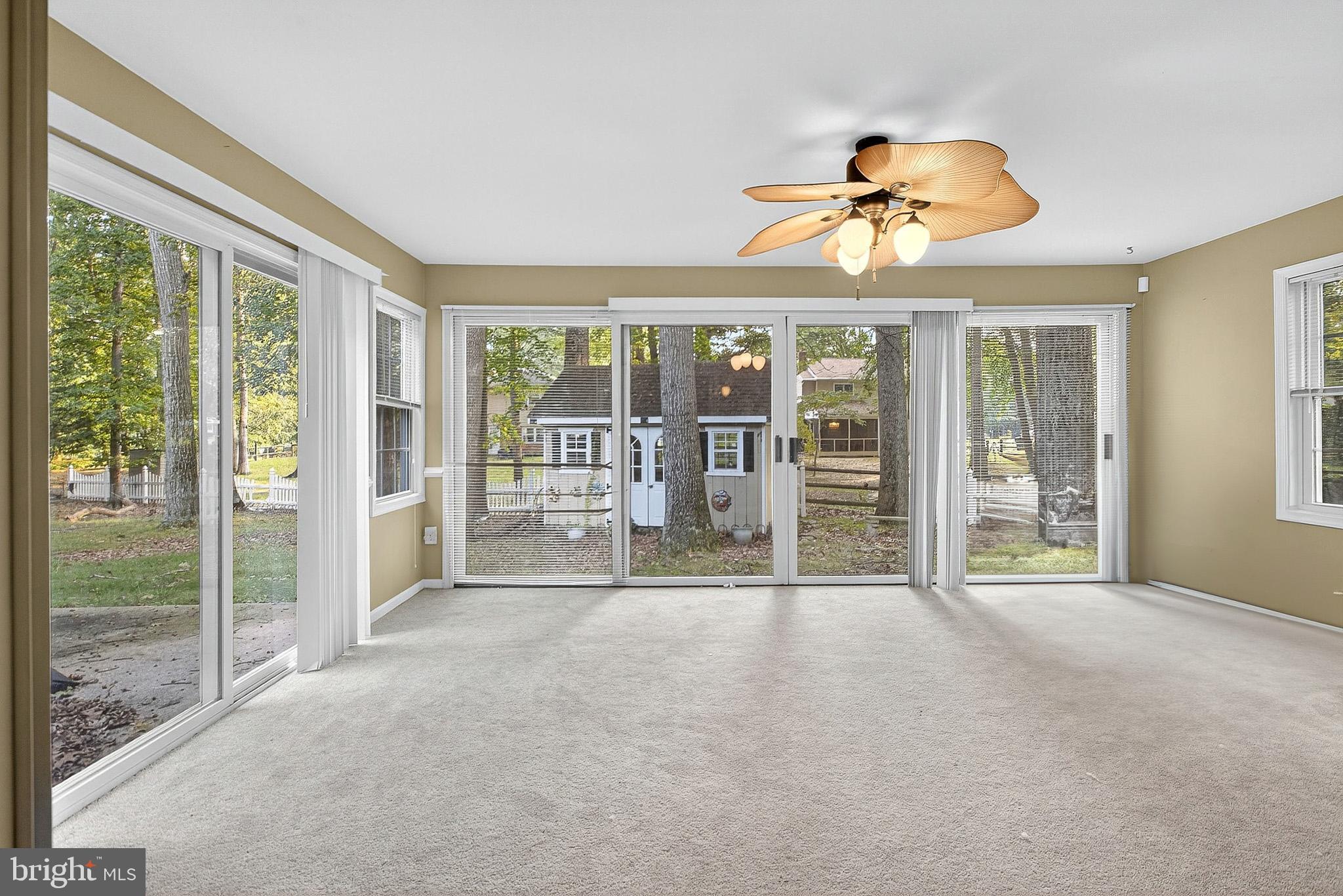 HIDDEN OAKS - Residential