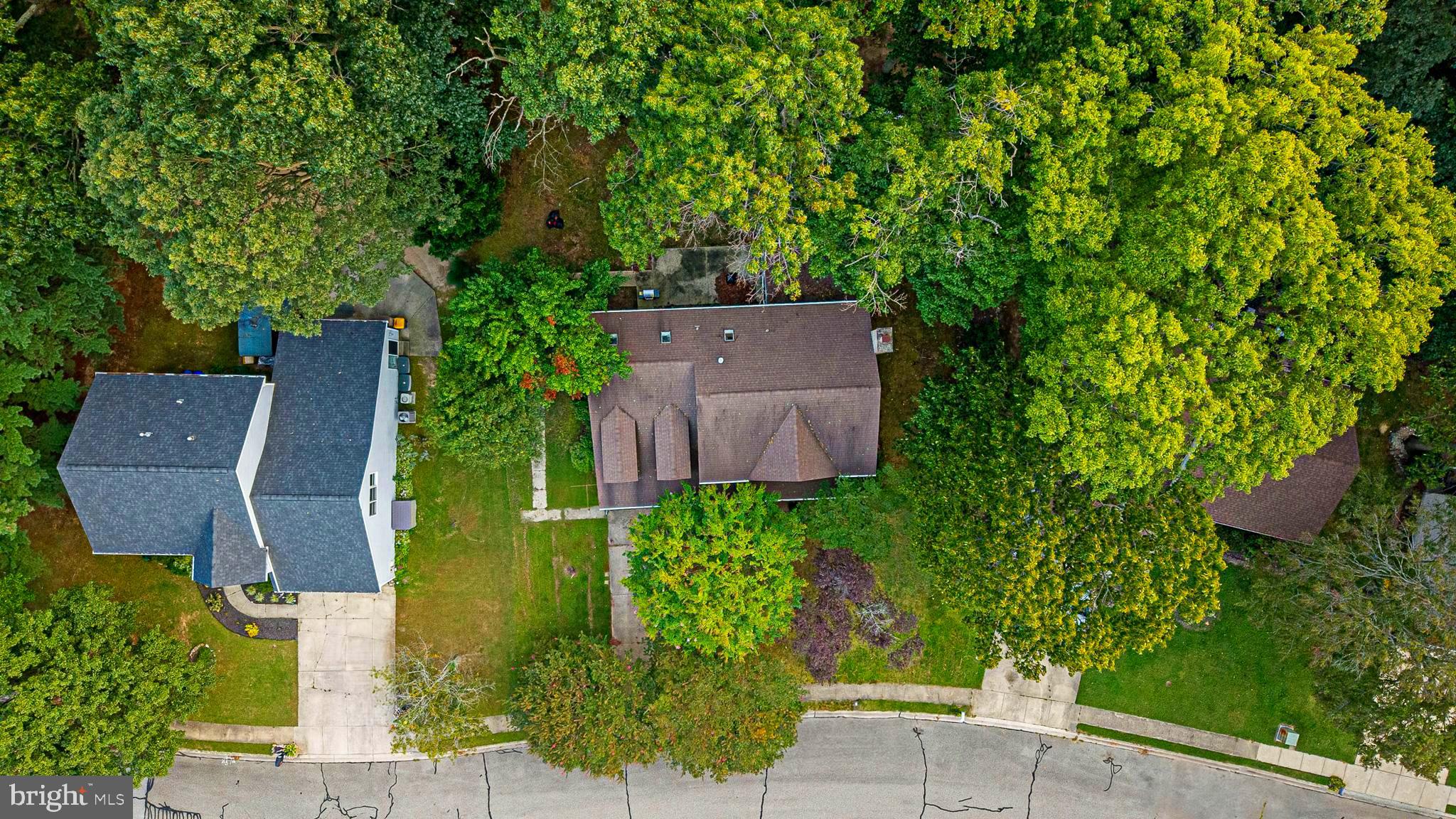 HIDDEN OAKS - Residential