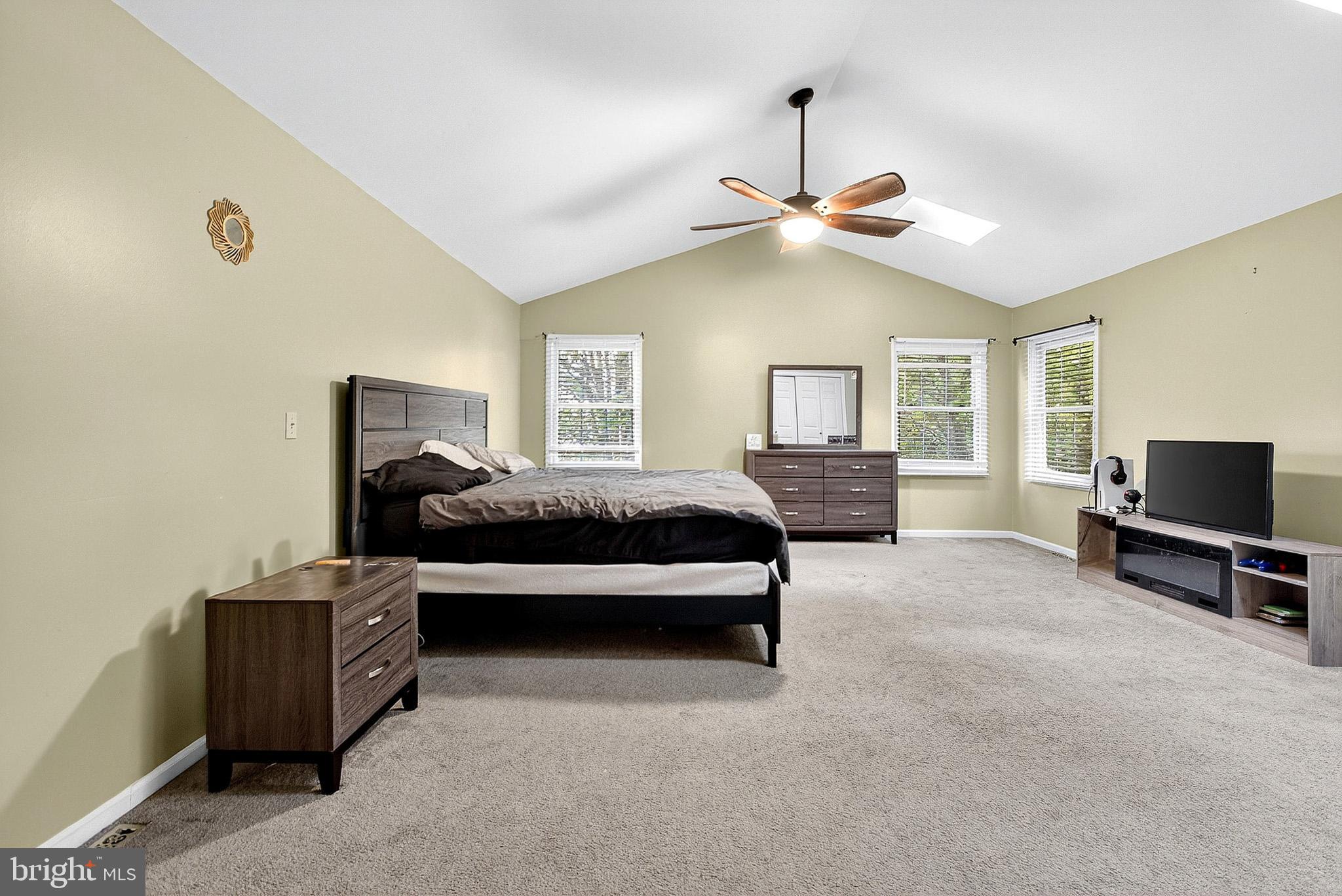 HIDDEN OAKS - Residential