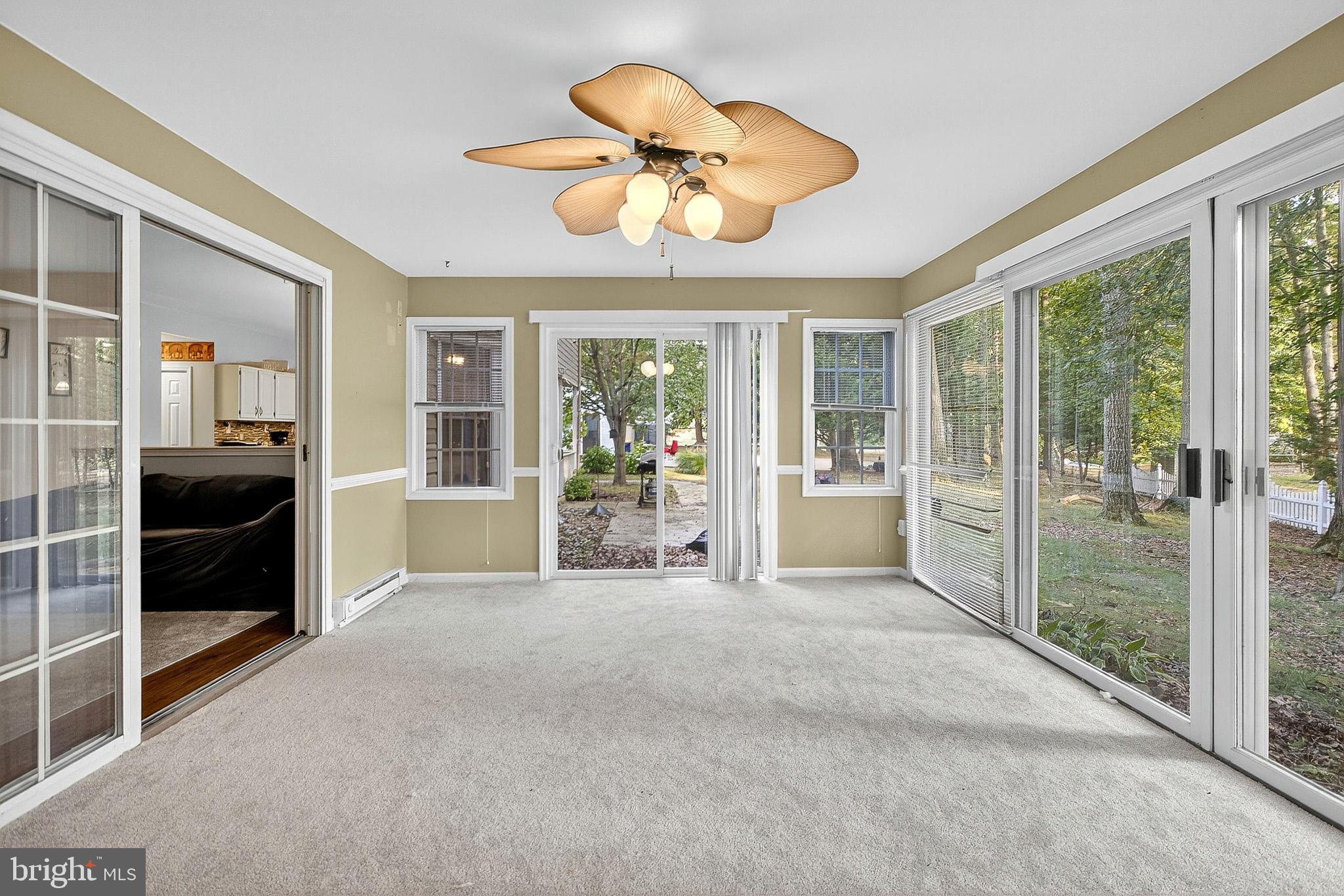 HIDDEN OAKS - Residential