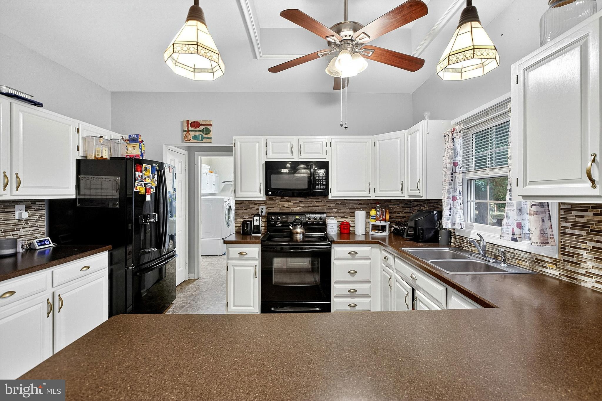 HIDDEN OAKS - Residential