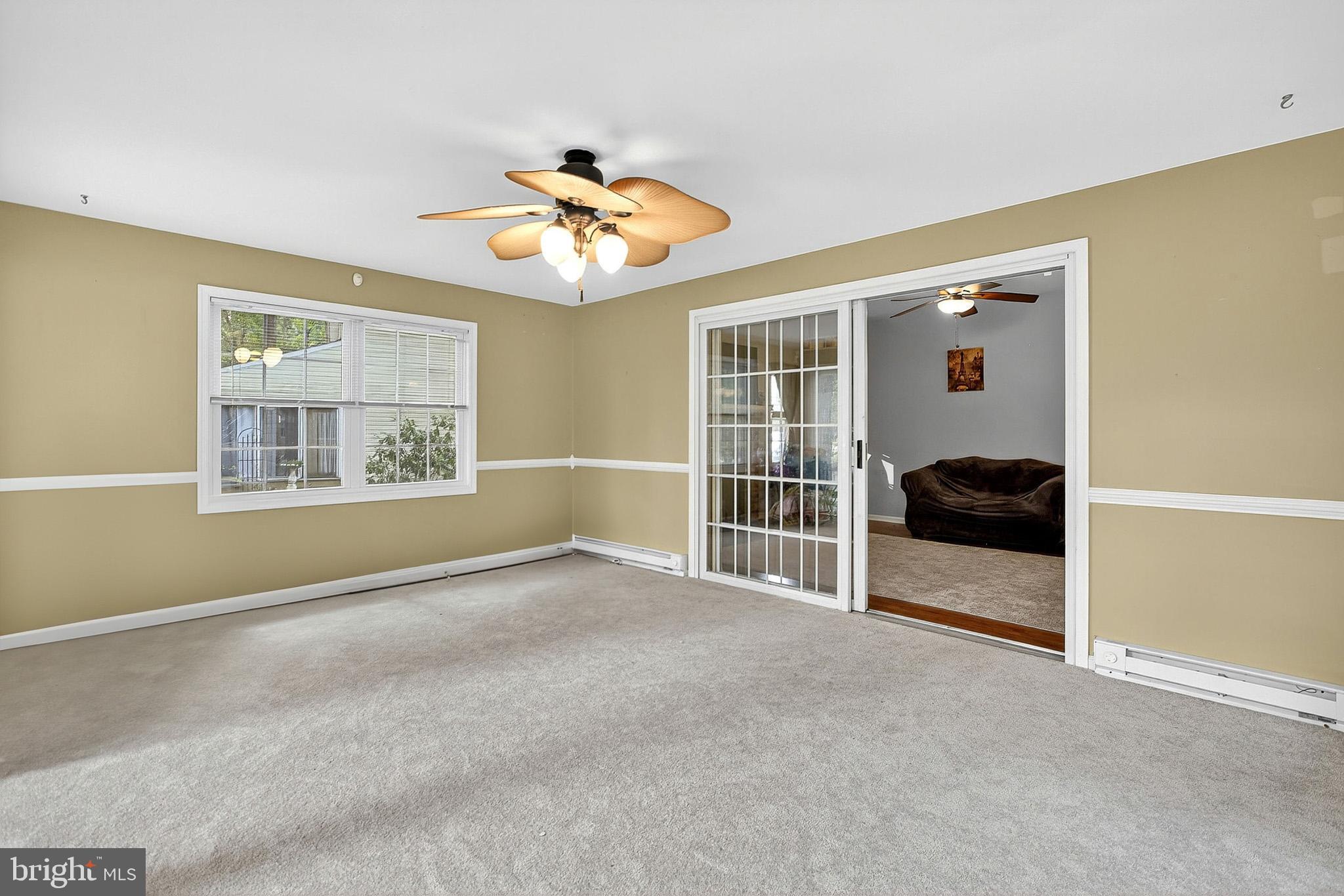 HIDDEN OAKS - Residential