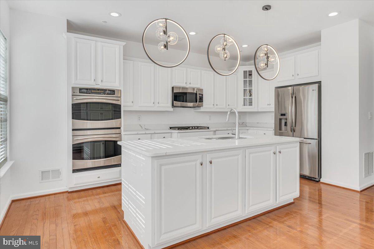 POTOMAC OVERLOOK CONDO - Residential Lease