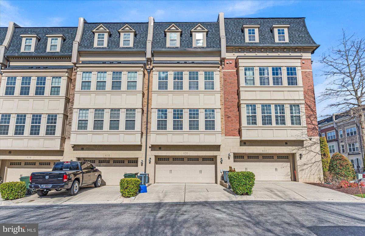 POTOMAC OVERLOOK CONDO - Residential Lease