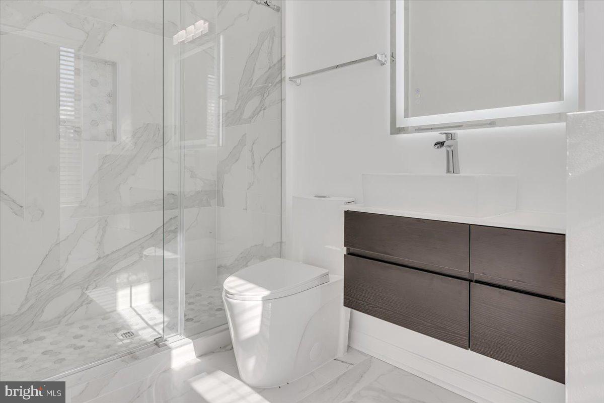 POTOMAC OVERLOOK CONDO - Residential Lease