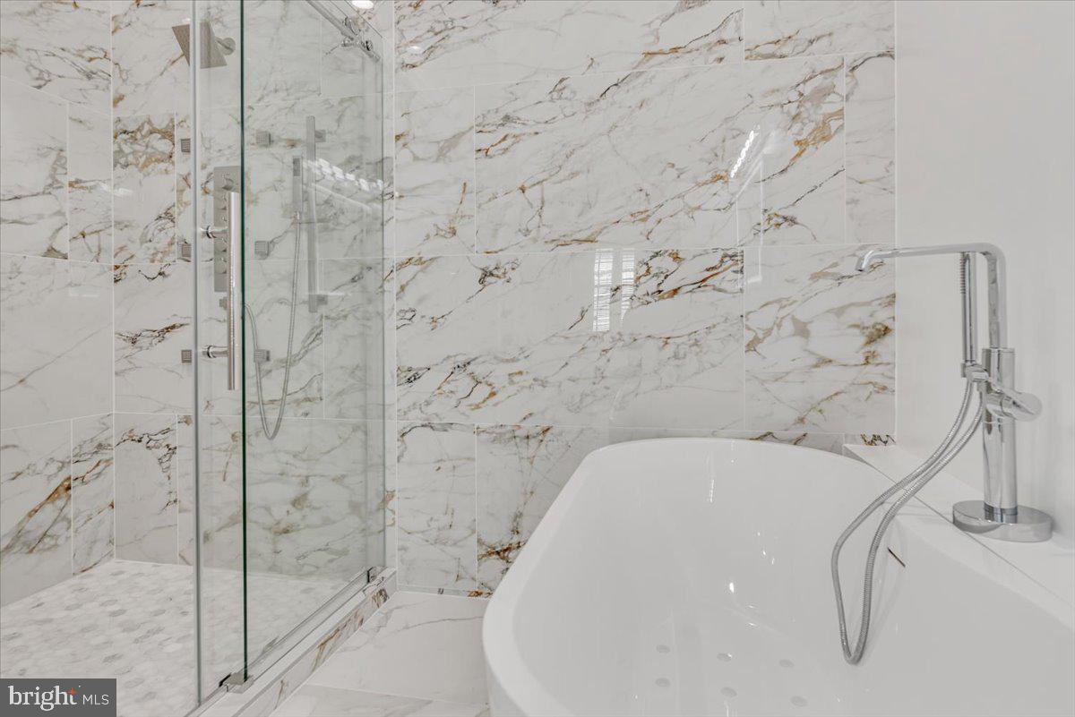 POTOMAC OVERLOOK CONDO - Residential Lease