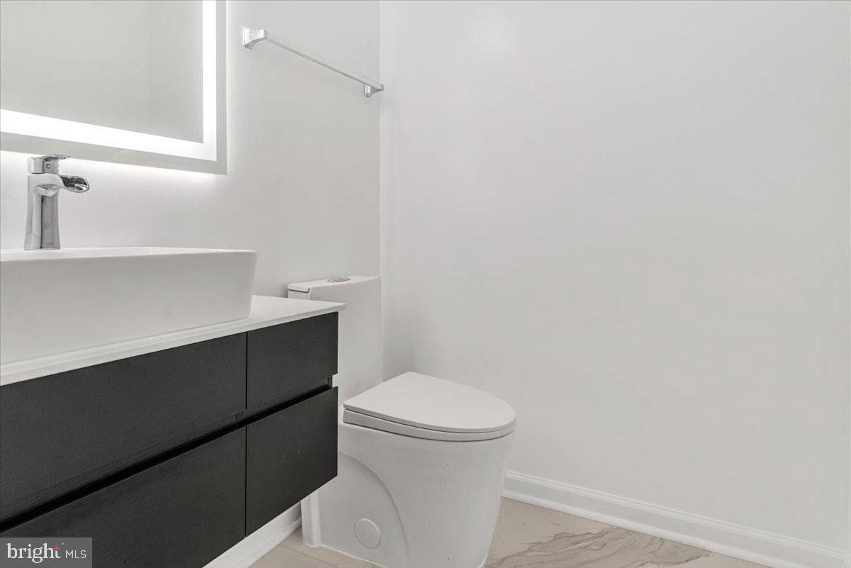 POTOMAC OVERLOOK CONDO - Residential Lease