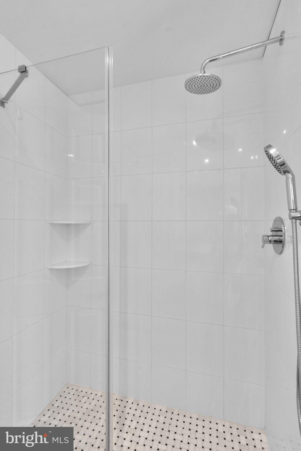 KENTLANDS GATEHOUSE - Residential