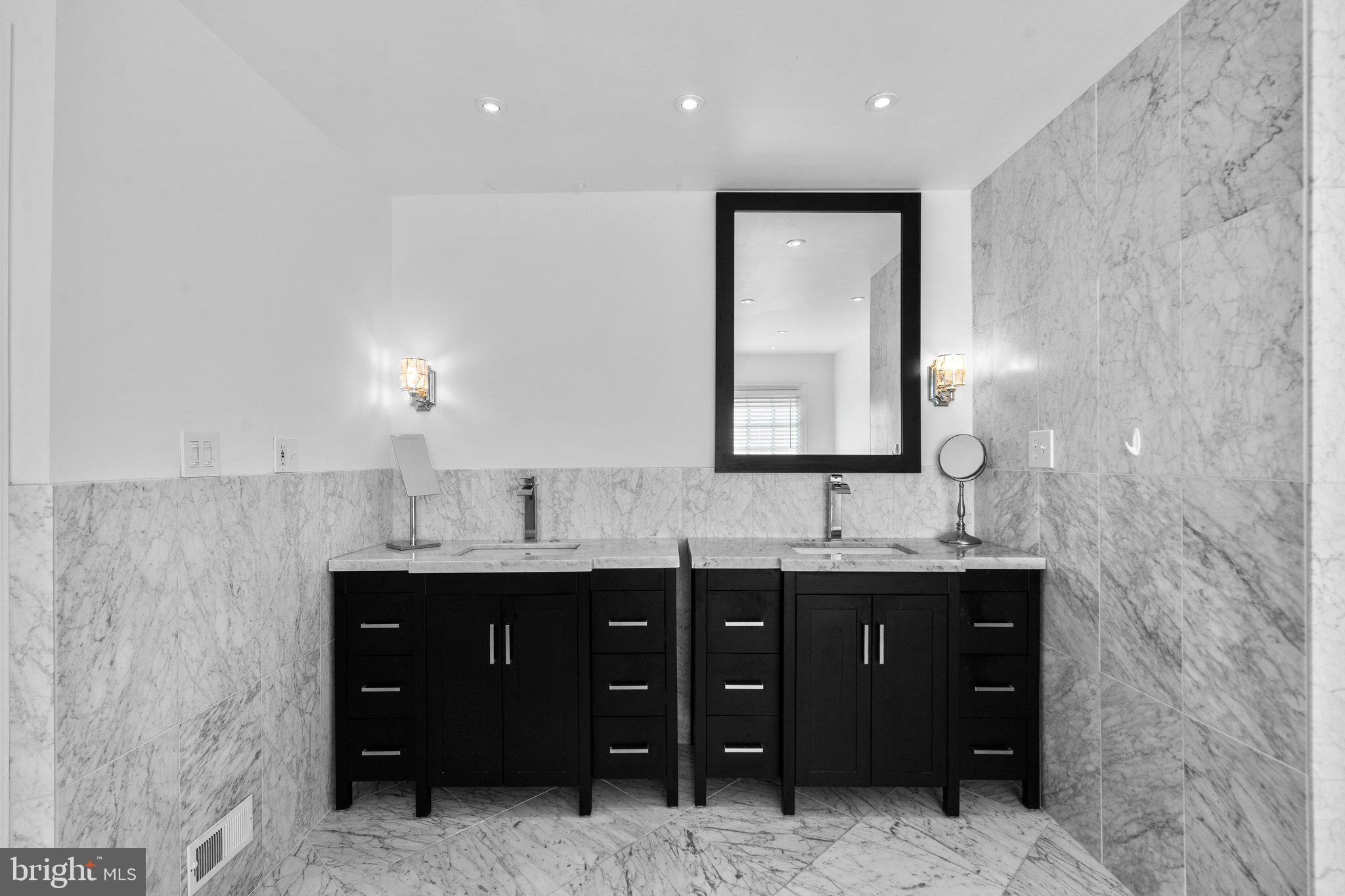 KENTLANDS GATEHOUSE - Residential