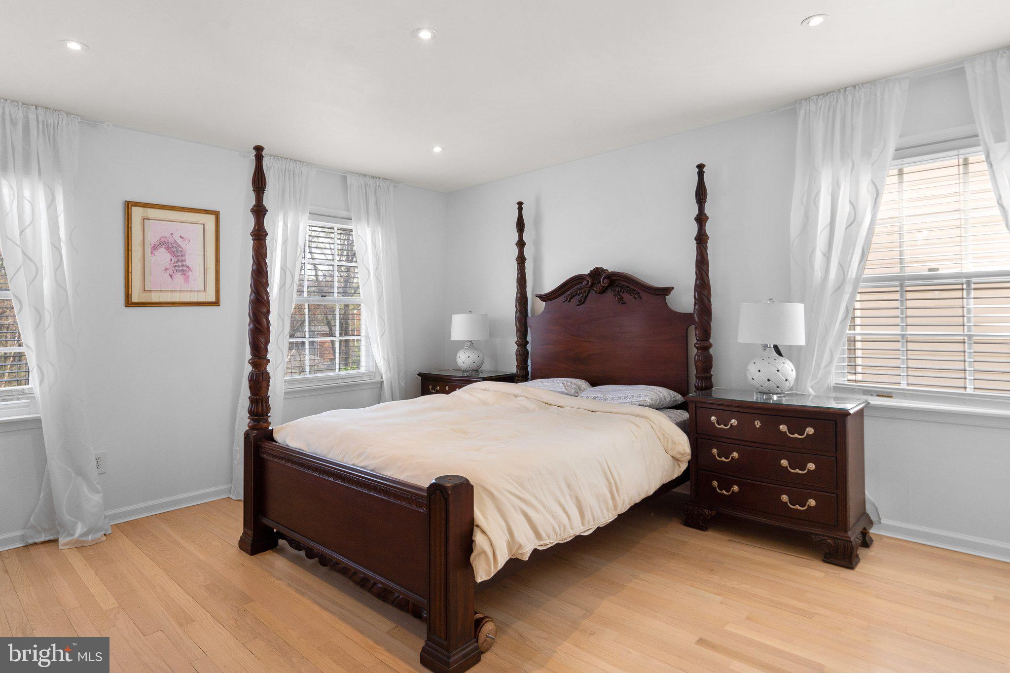 KENTLANDS GATEHOUSE - Residential