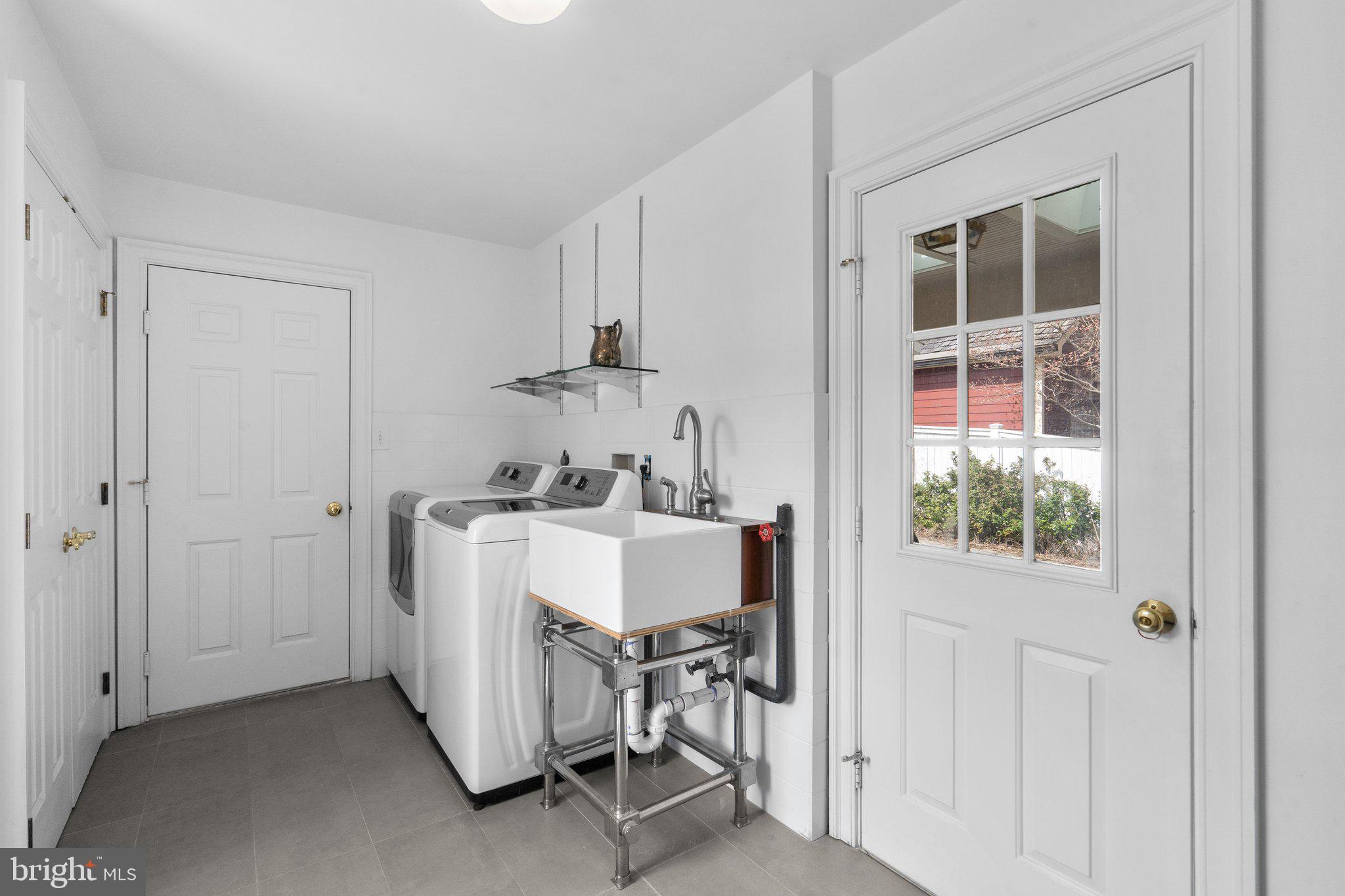 KENTLANDS GATEHOUSE - Residential