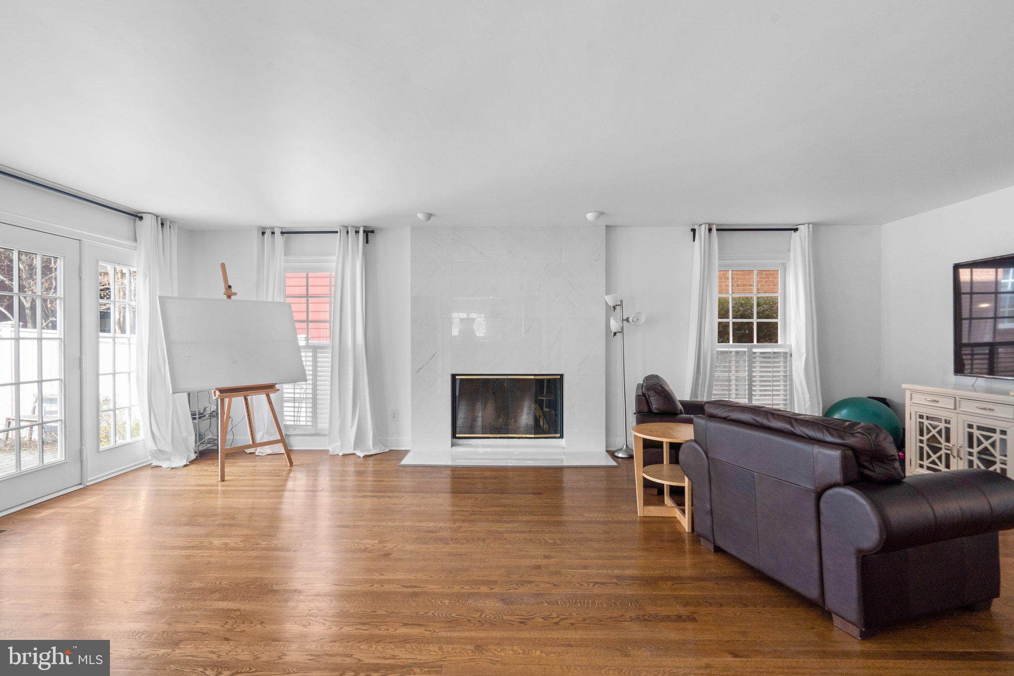 KENTLANDS GATEHOUSE - Residential