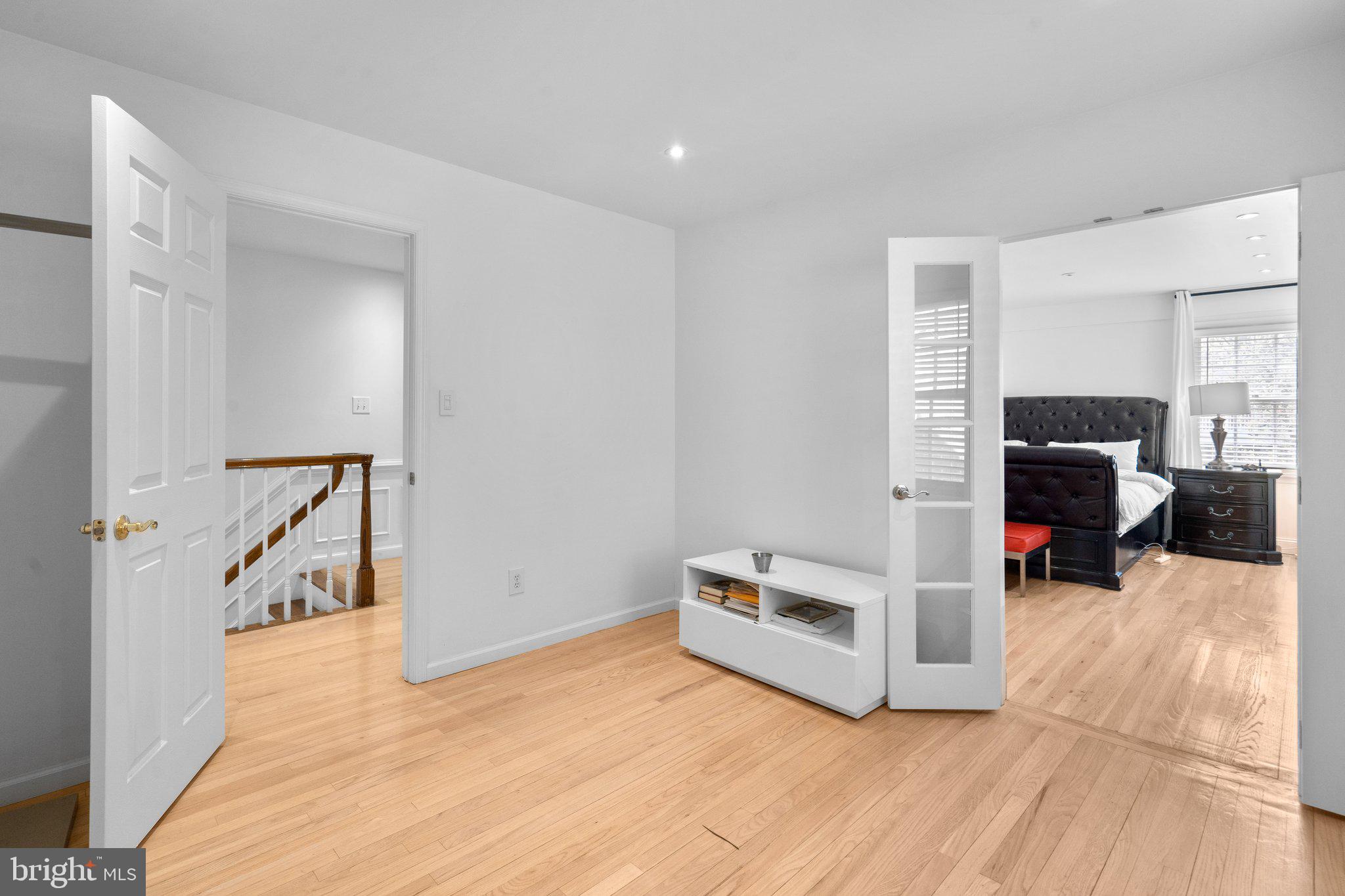 KENTLANDS GATEHOUSE - Residential