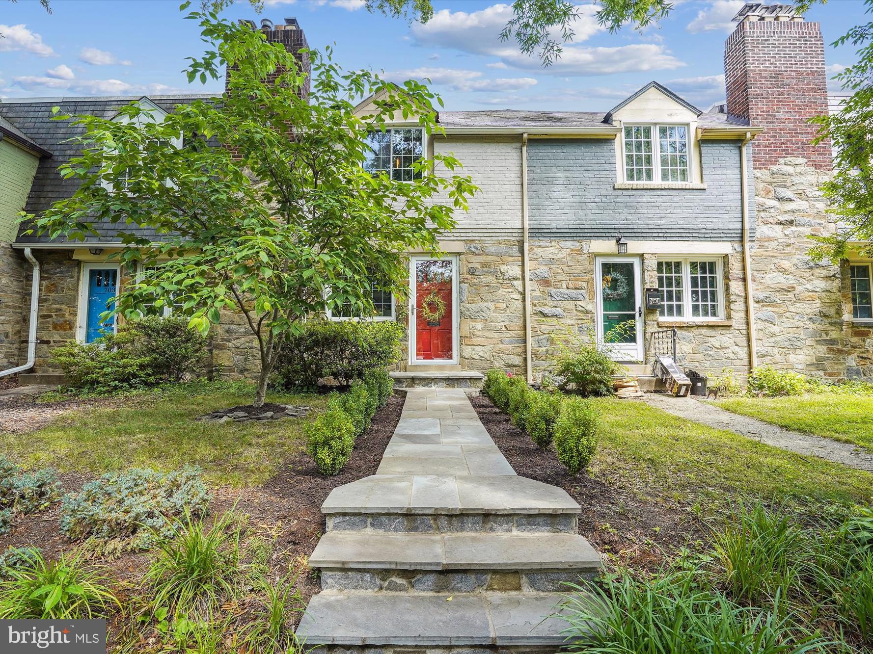 OLD TOWN NORTH - Residential