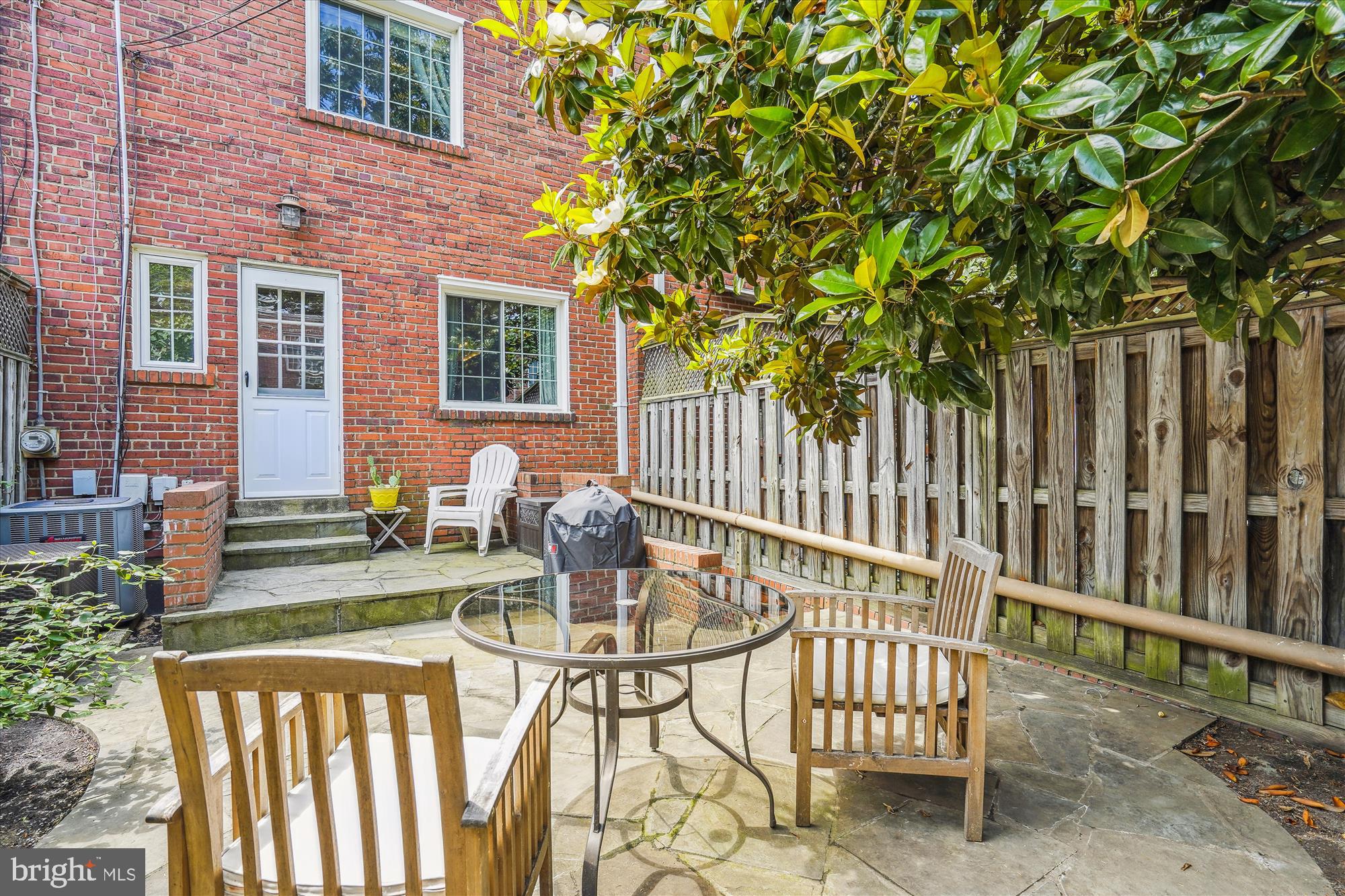 OLD TOWN NORTH - Residential