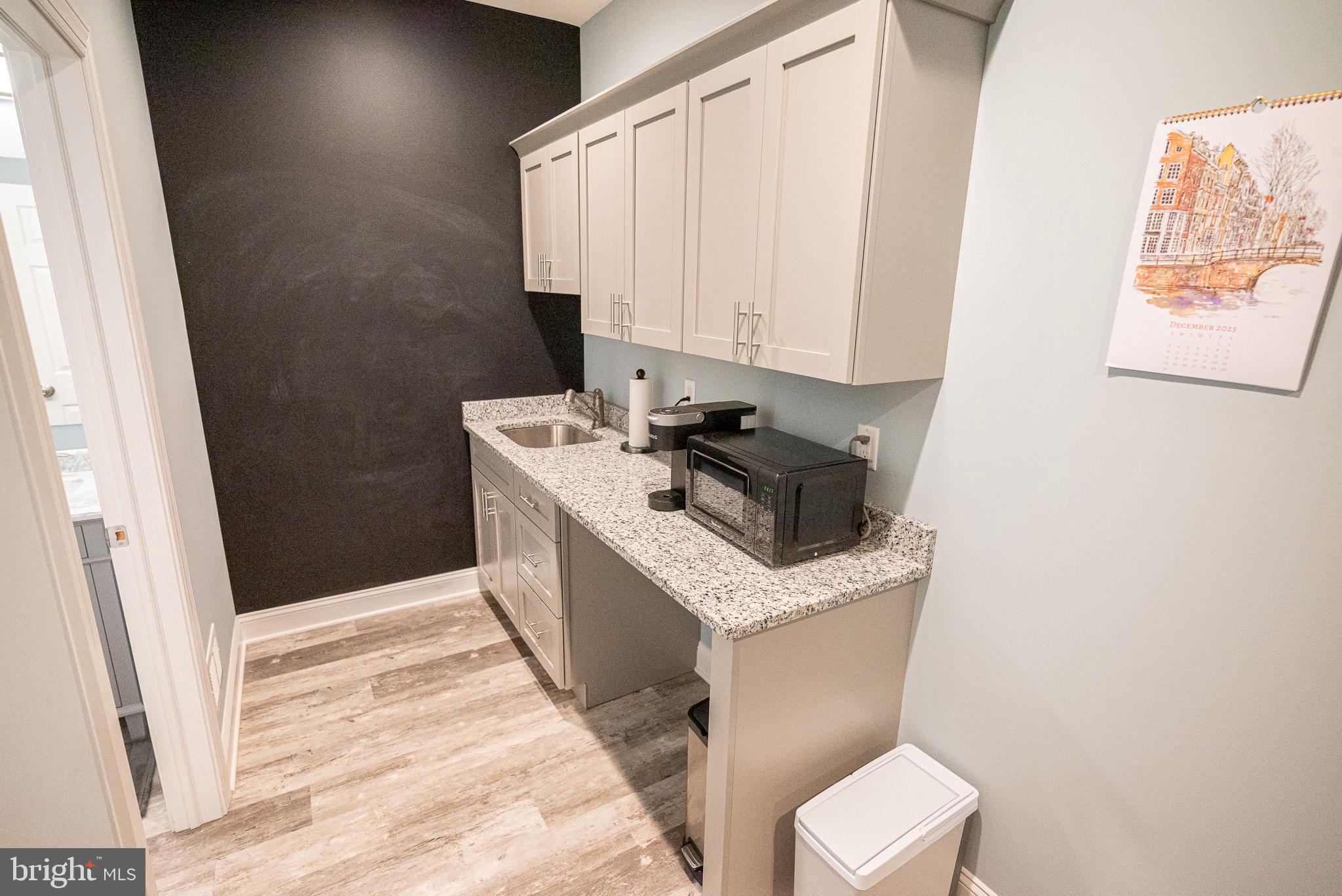 SPRING HOUSE LANE - Residential