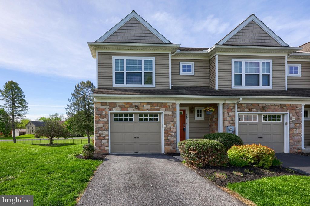 Photo of 100 Red Maple Lane, MOUNTVILLE, PA 17554 (MLS # PALA2068190)