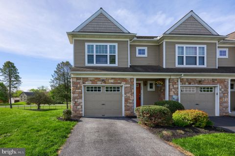 100 RED MAPLE LANE MOUNTVILLE PA 17554