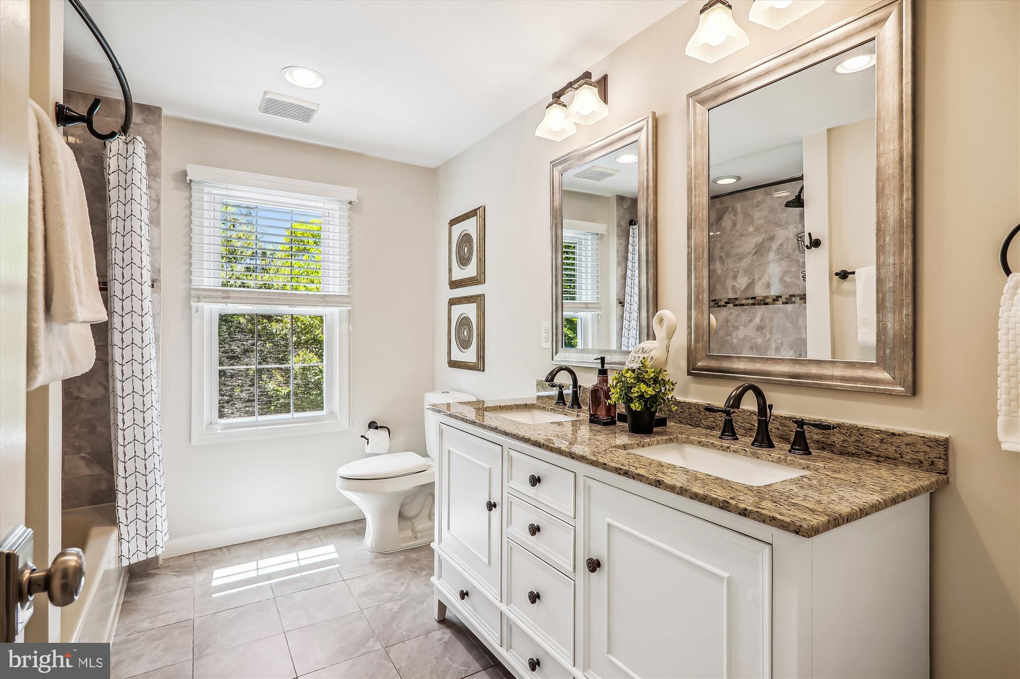 POTOMAC CHASE - Residential