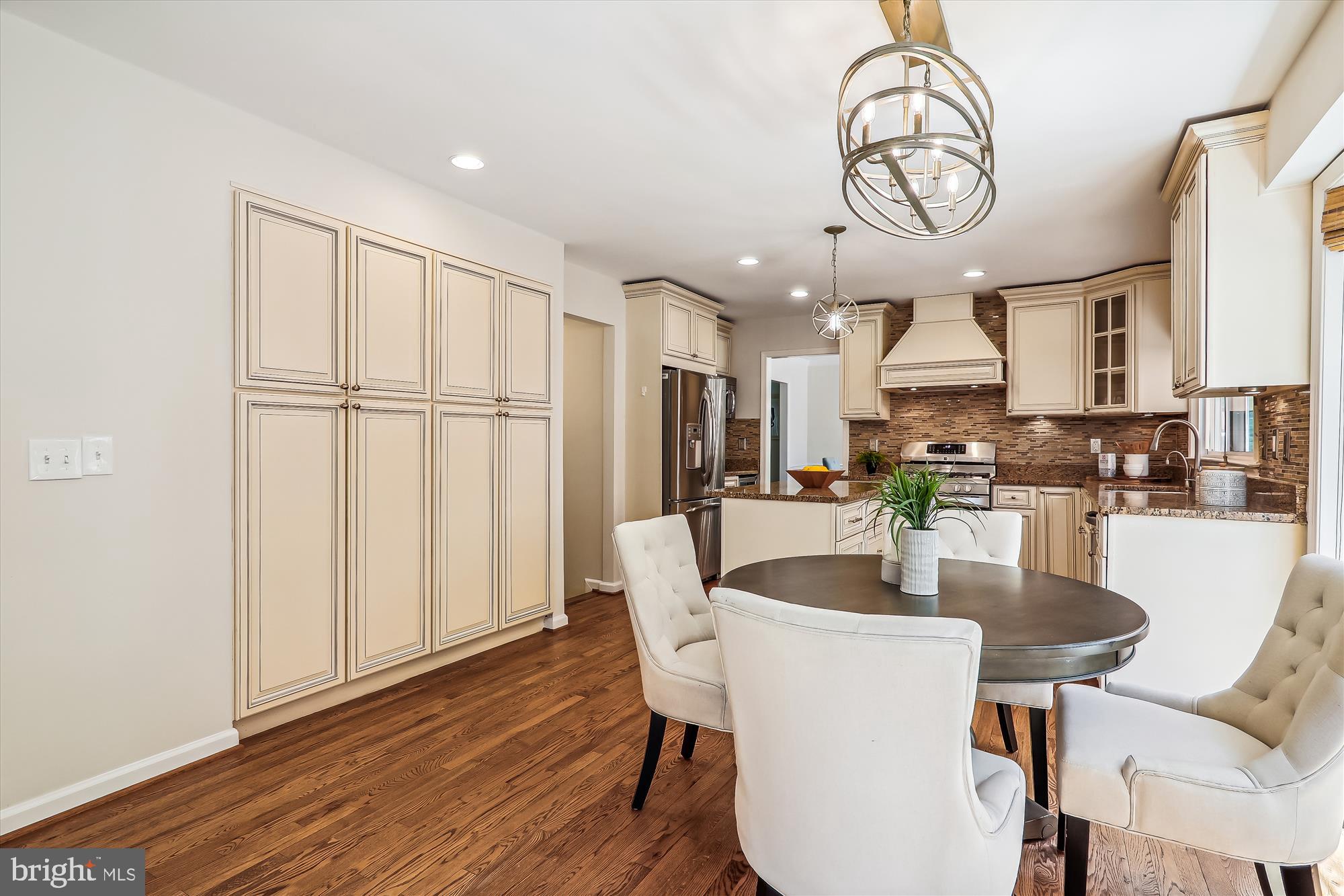 POTOMAC CHASE - Residential