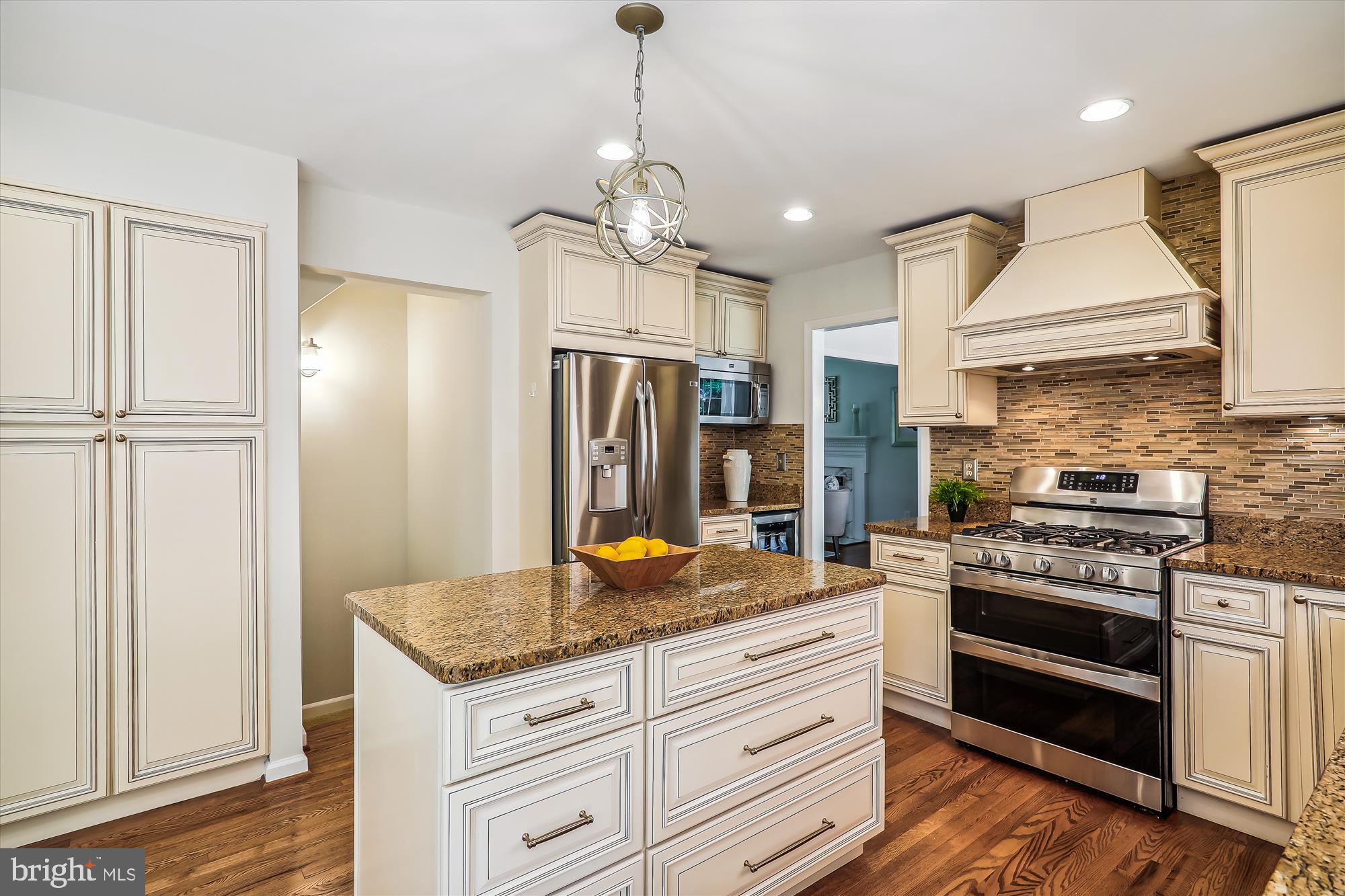 POTOMAC CHASE - Residential