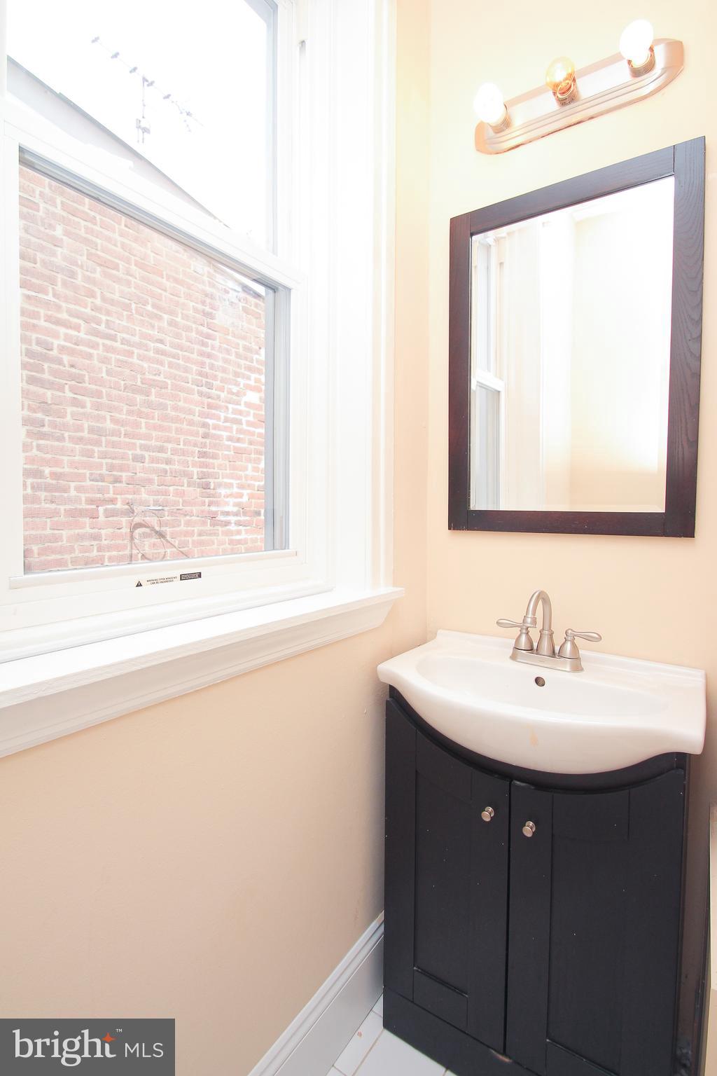 MANAYUNK - Residential Lease
