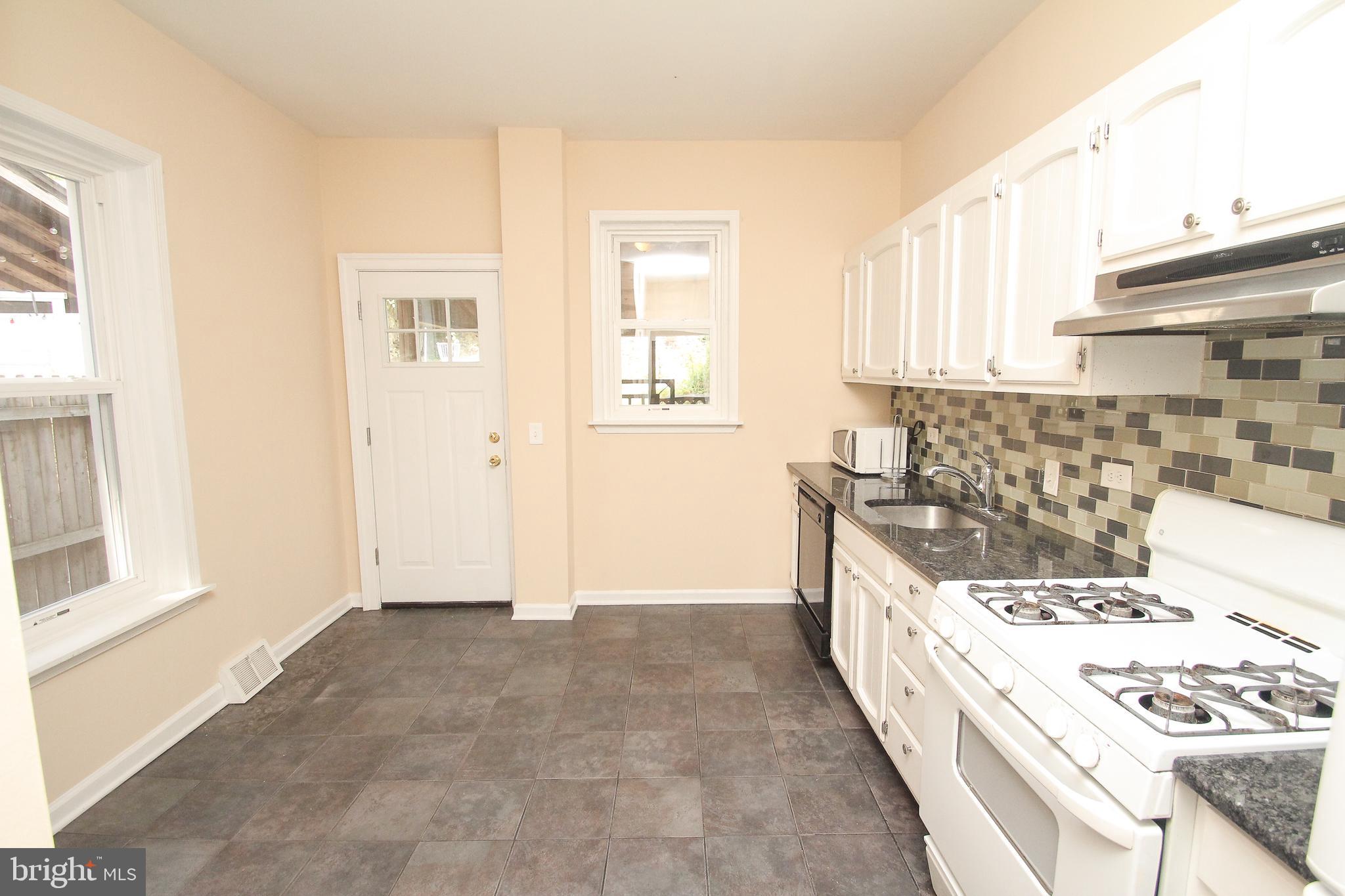 MANAYUNK - Residential Lease