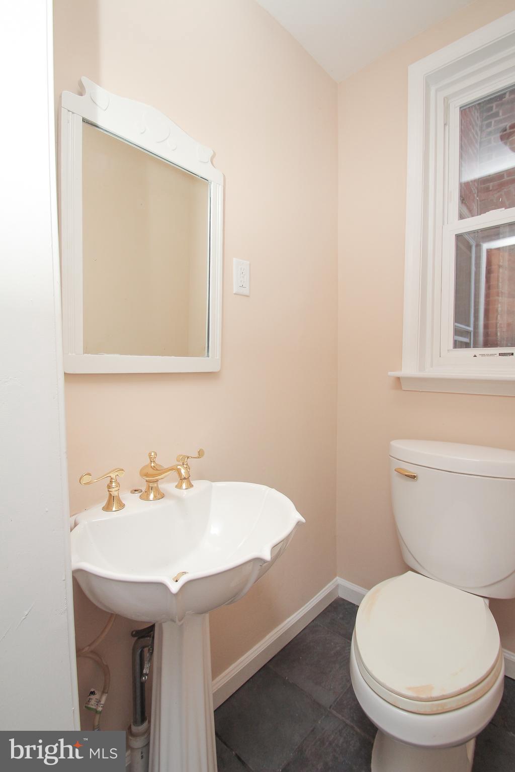 MANAYUNK - Residential Lease