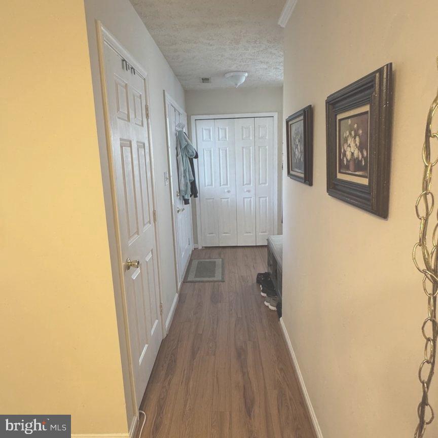 DORCHESTER - ST. CHARLES - Residential Lease