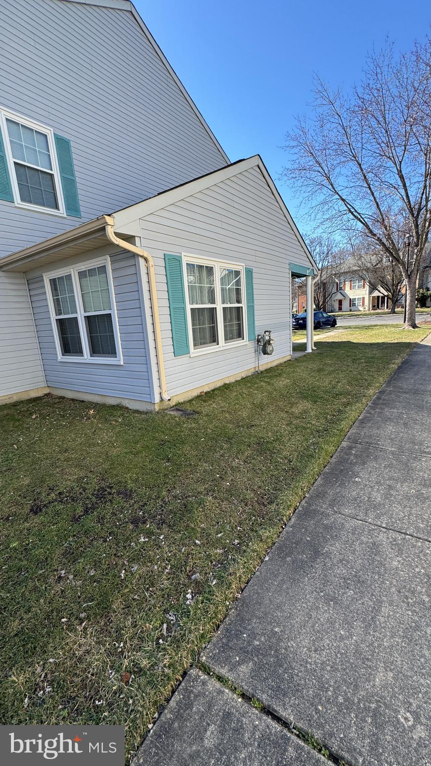 DORCHESTER - ST. CHARLES - Residential Lease