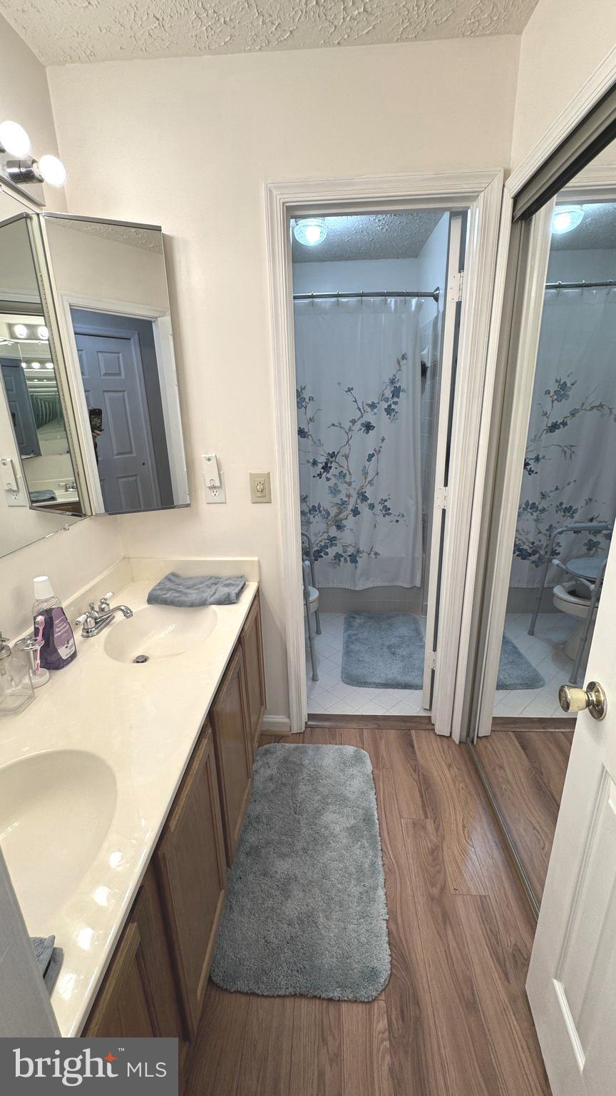 DORCHESTER - ST. CHARLES - Residential Lease