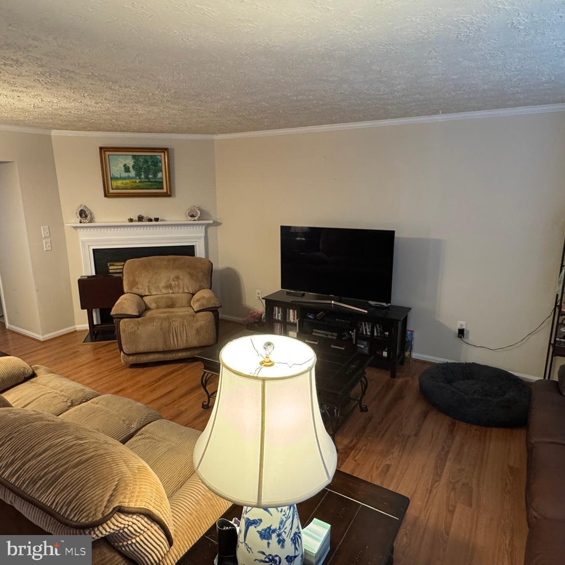 DORCHESTER - ST. CHARLES - Residential Lease