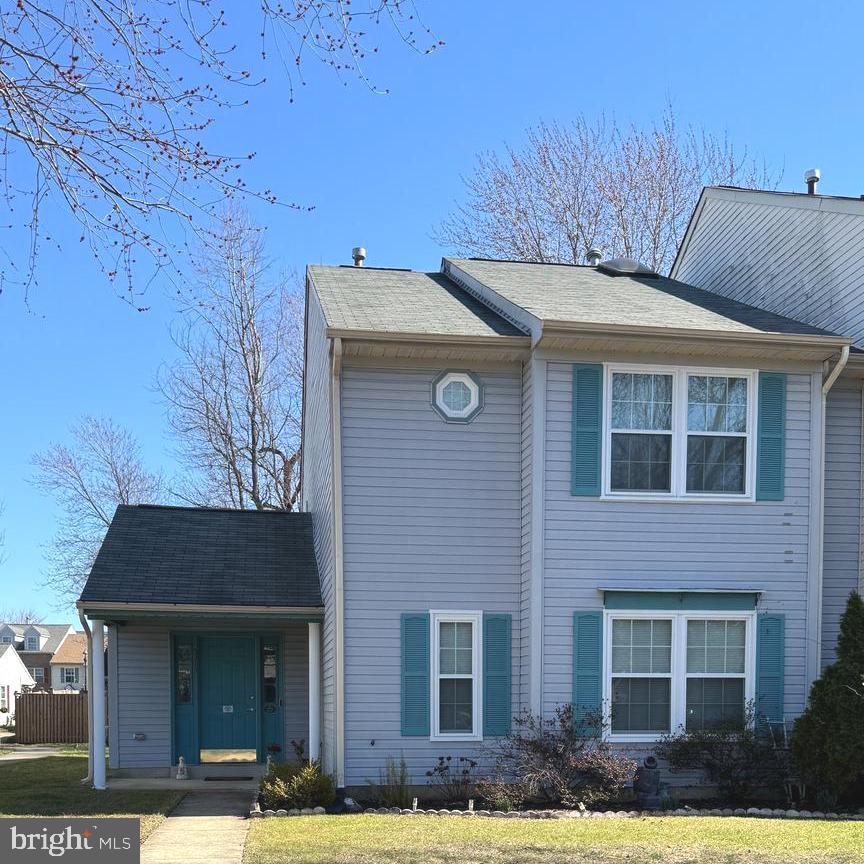 DORCHESTER - ST. CHARLES - Residential Lease