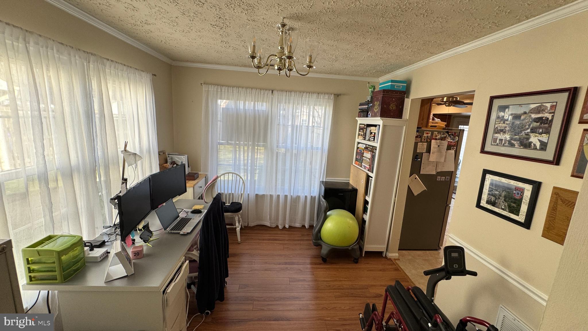 DORCHESTER - ST. CHARLES - Residential Lease