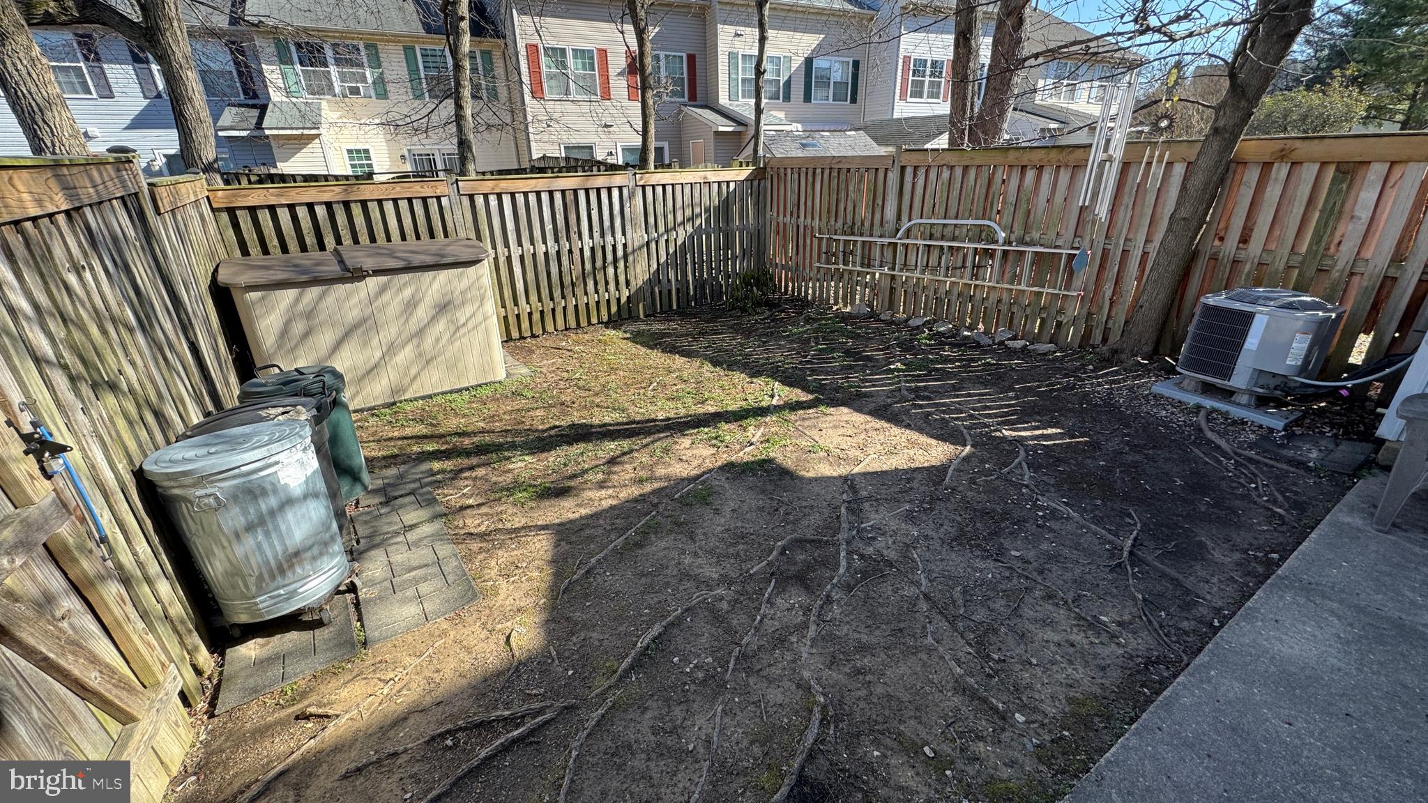 DORCHESTER - ST. CHARLES - Residential Lease