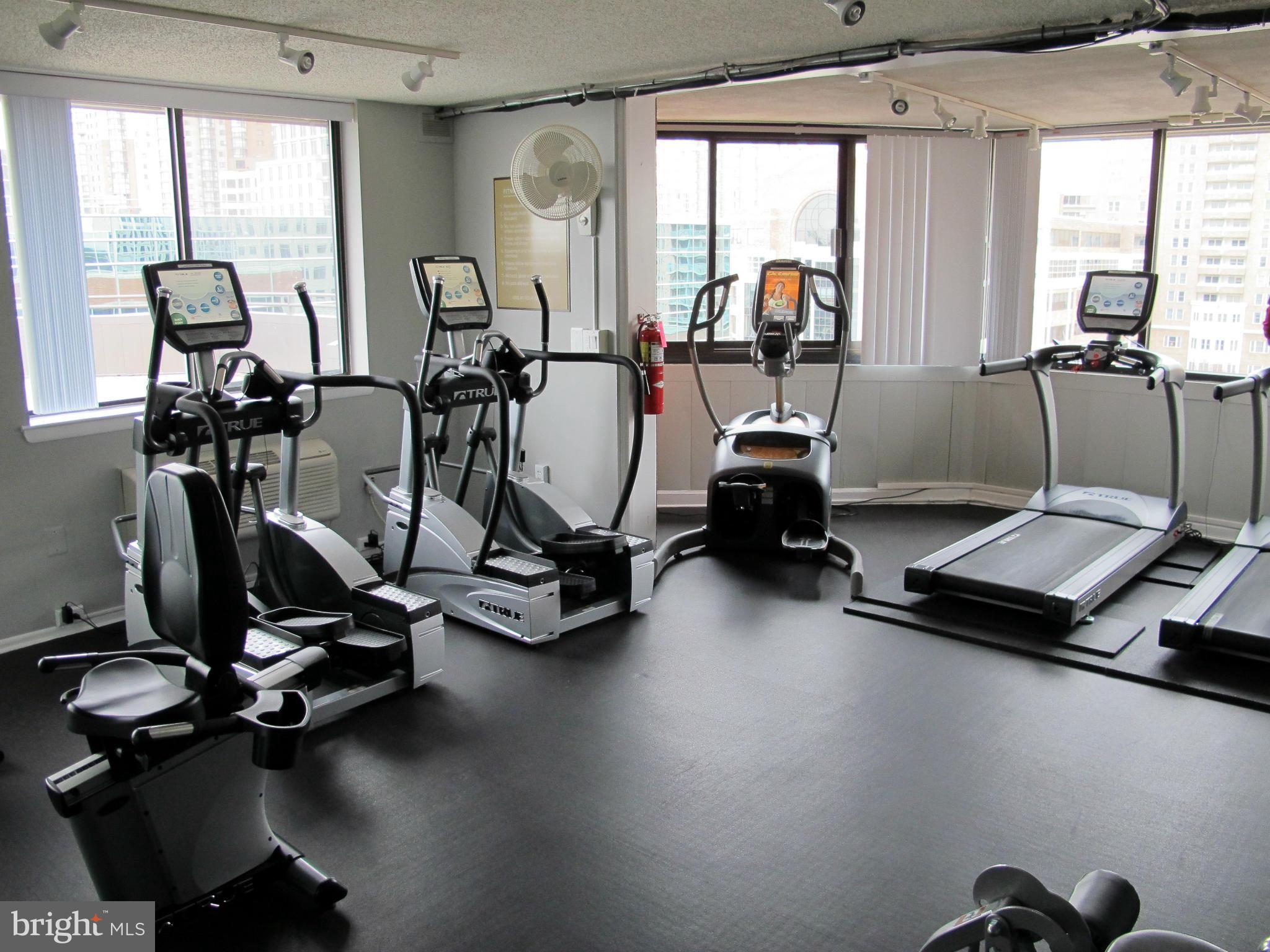 WESTVIEW AT BALLSTON METRO - Residential Lease