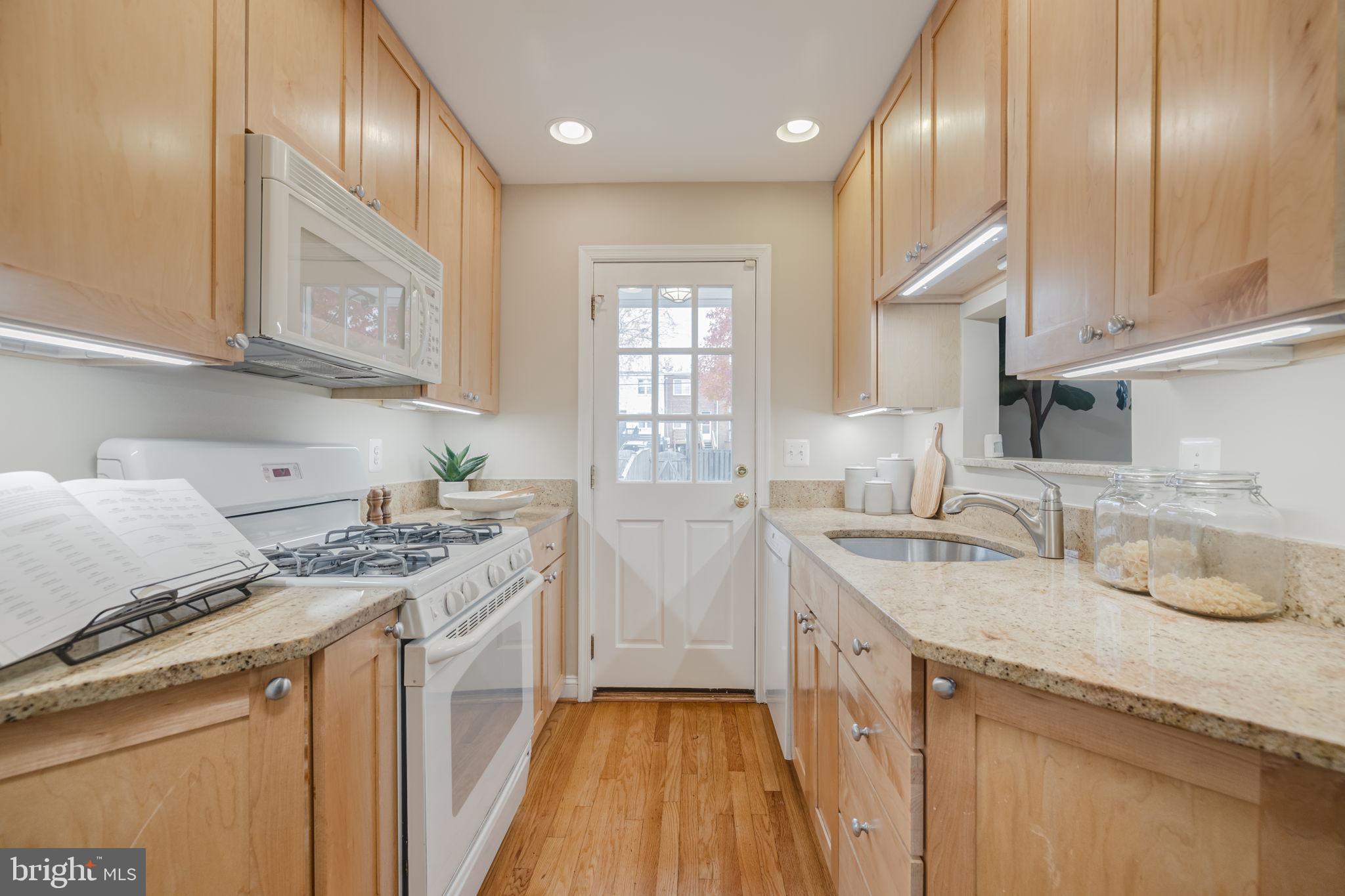 LYNHAVEN - Residential